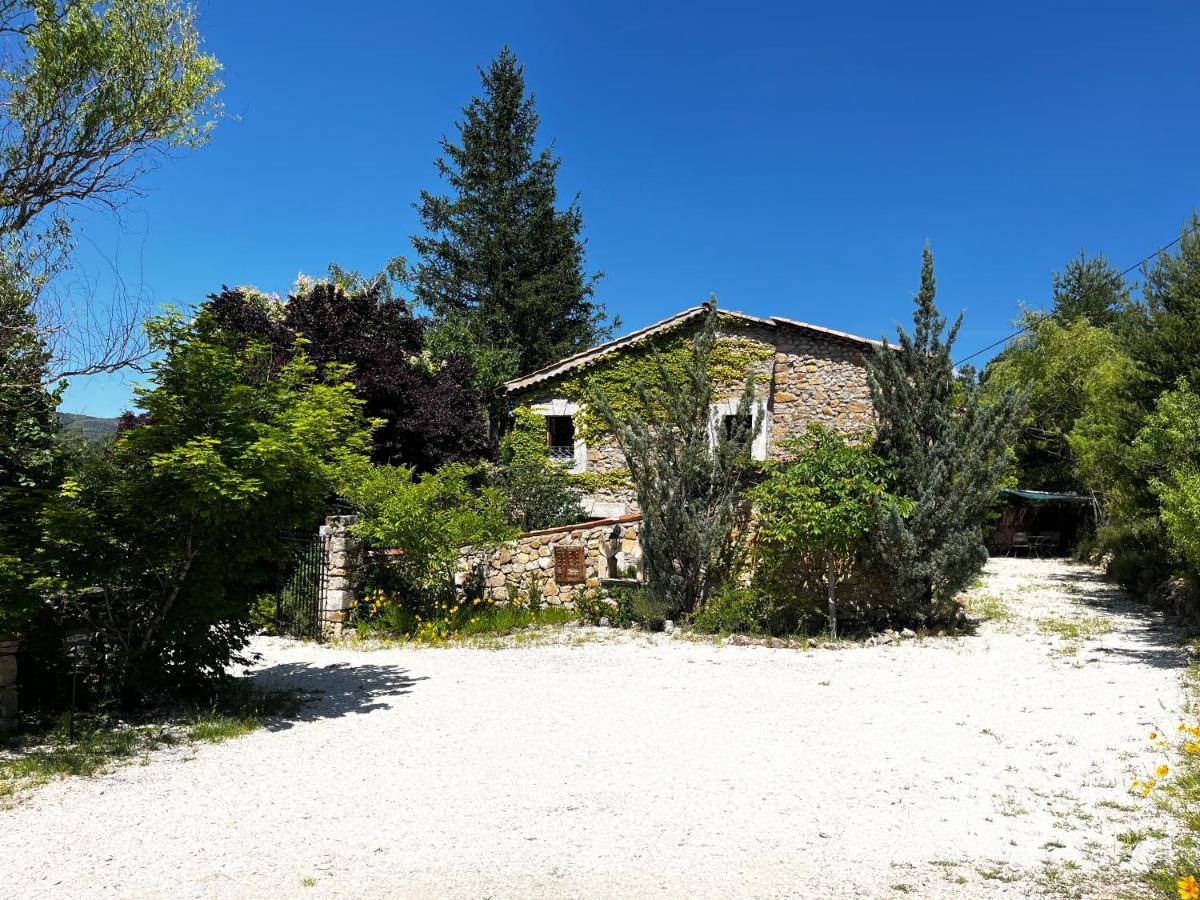 Le Priolat Des Anges Aux Portes Des Gorges Du Verdon トリガンス エクステリア 写真